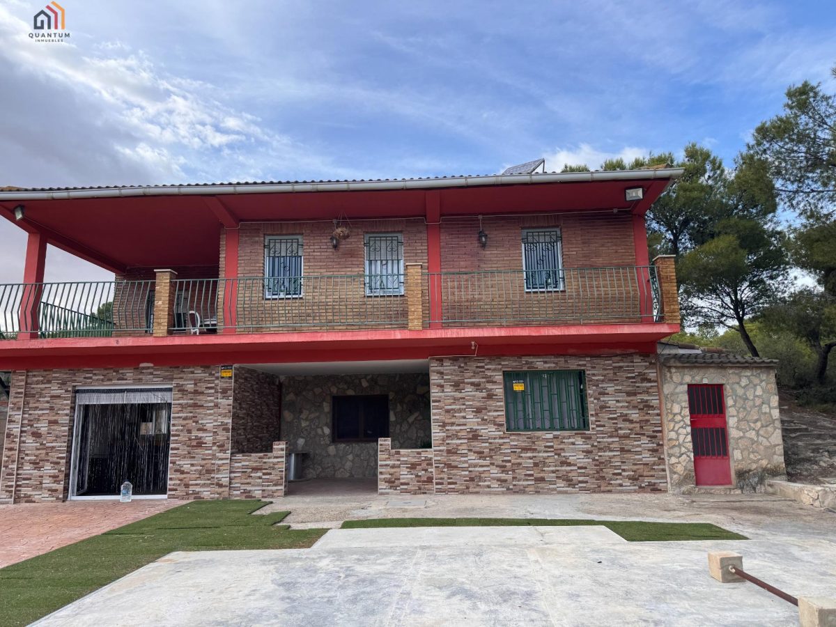 FINCA RÚSTICA EN LA MUELA — Foto 1