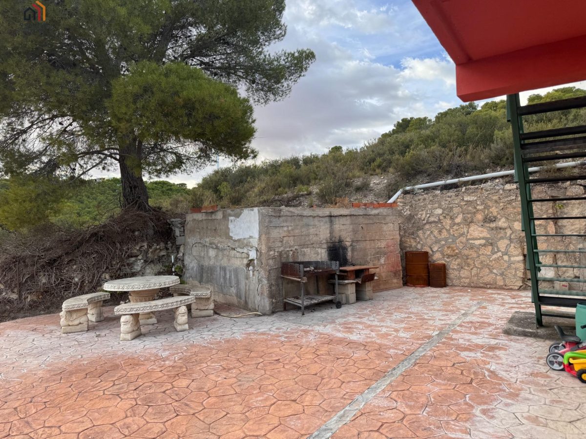 FINCA RÚSTICA EN LA MUELA — Foto 3