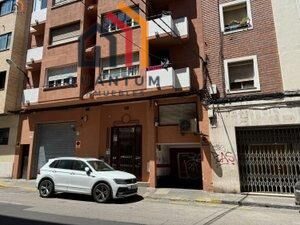 Plaza de Garaje Calle Arias — Foto 1