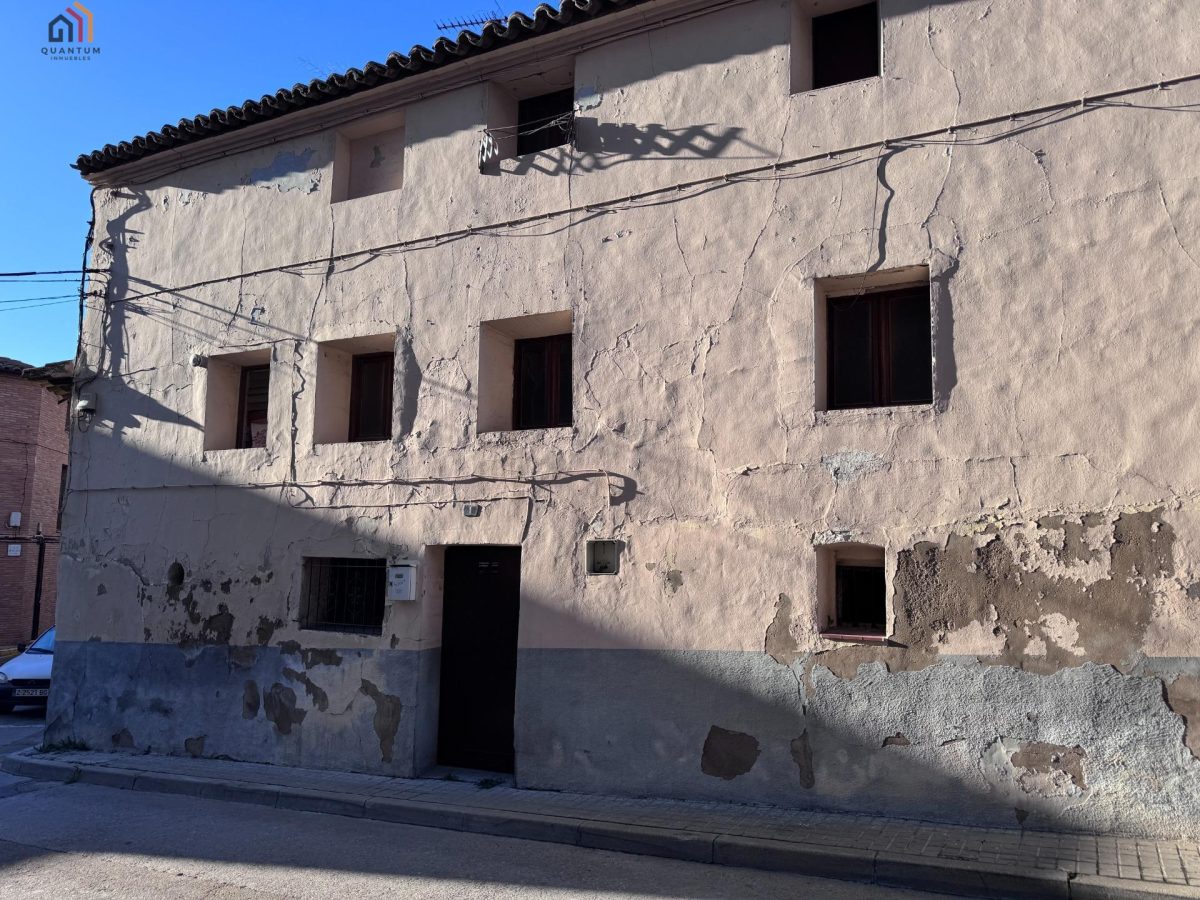 CASA EN BORJA — Foto 1