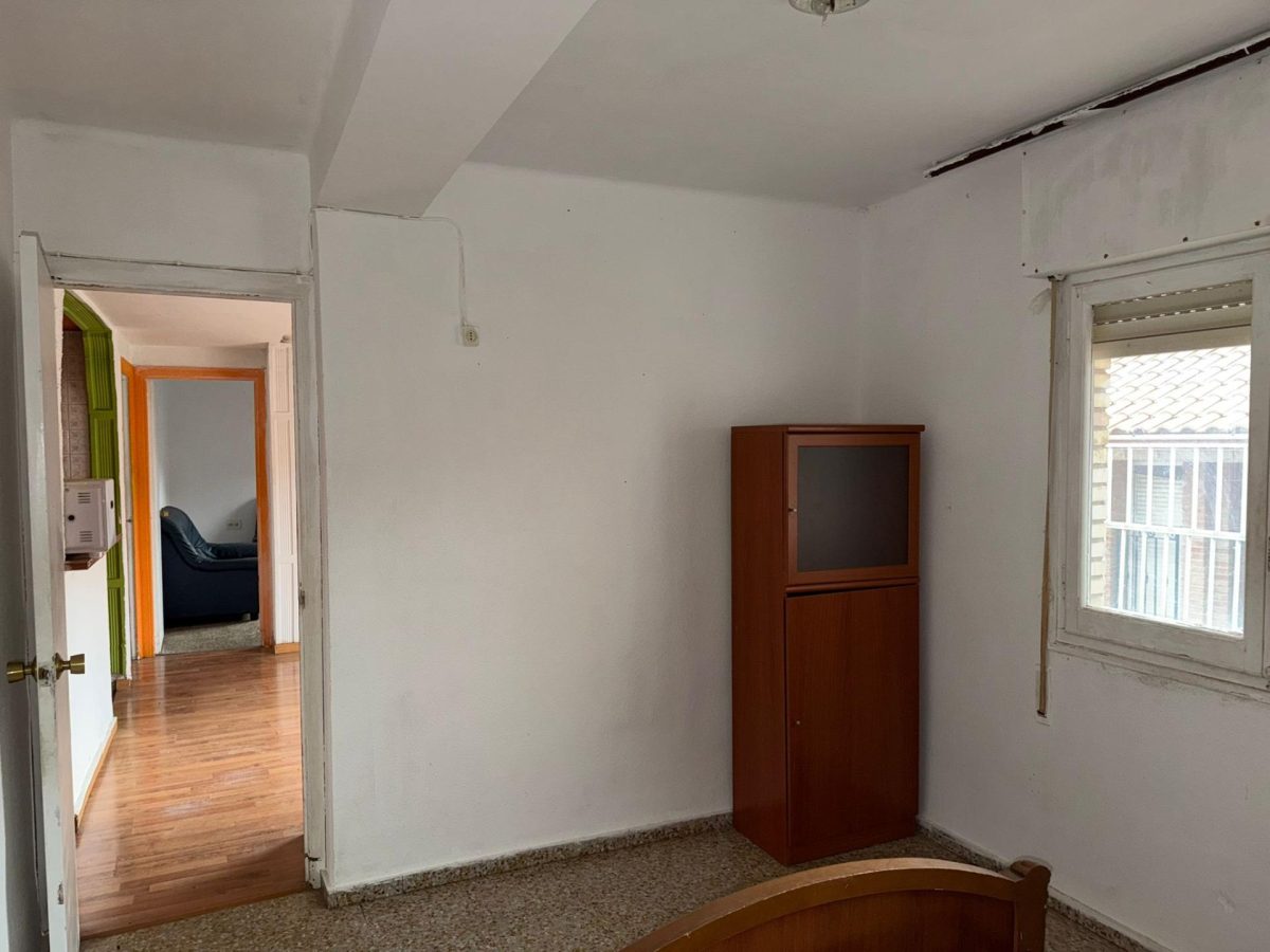 PISO EN MALLÉN — Foto 14