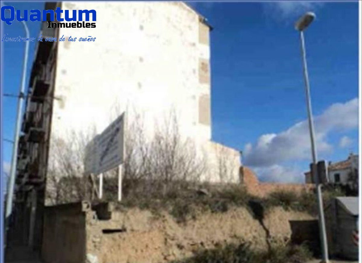 SOLAR EN VENTA EN TARAZONA — Foto 1