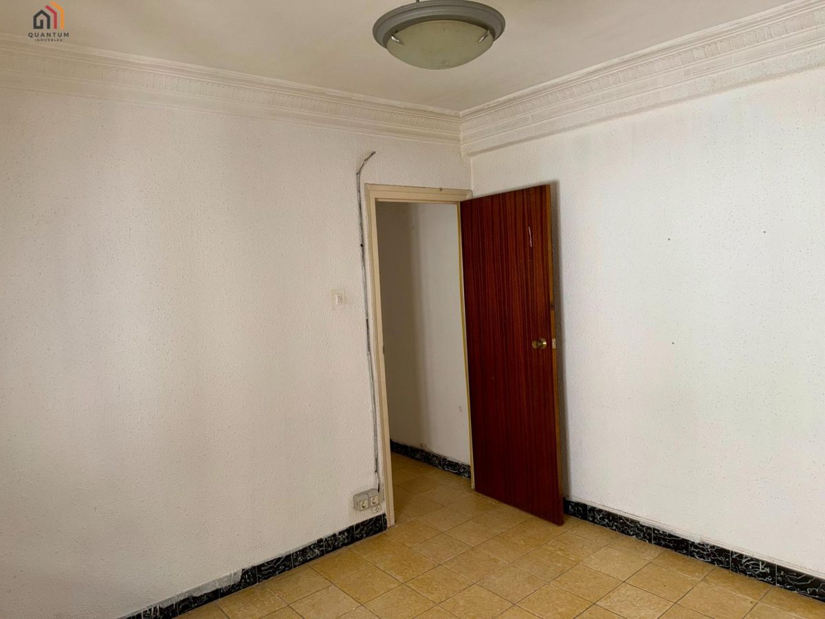 PISO EN CALLE SANTA LUCÍA — Foto 9