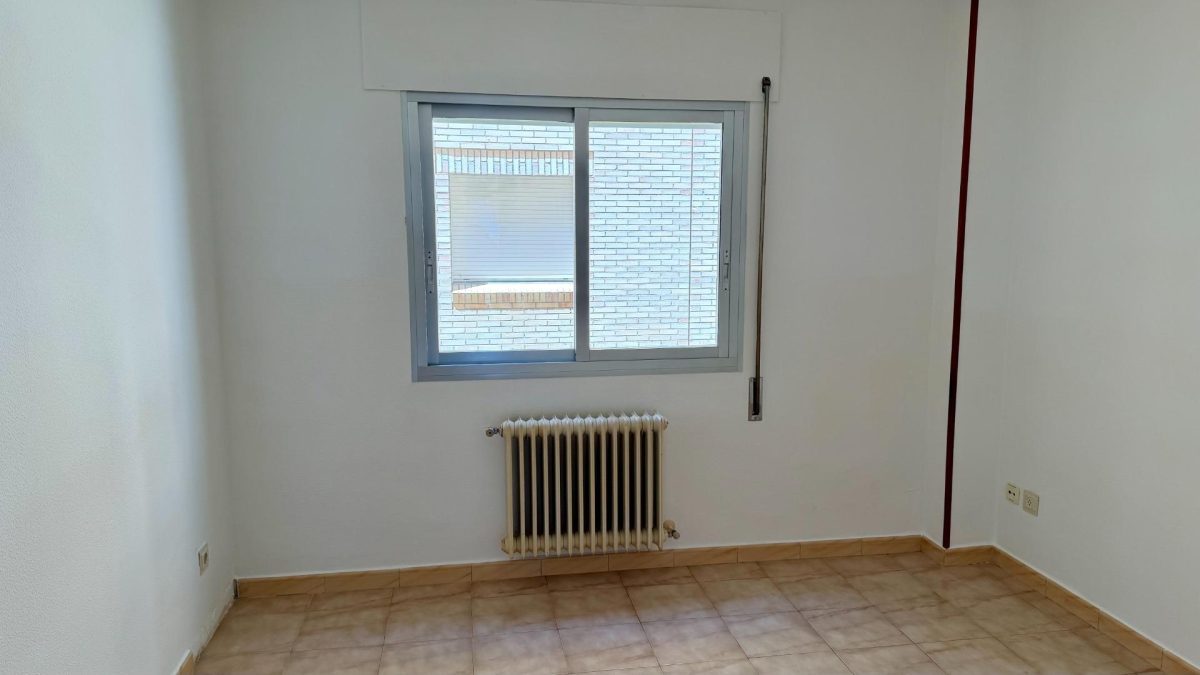 PISO ZONA LOS OLIVOS — Foto 14