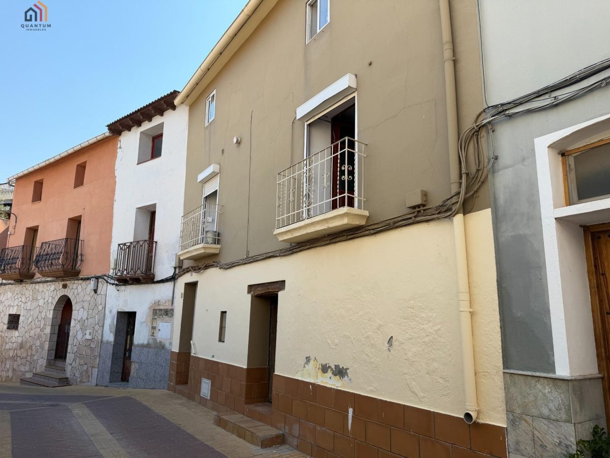 CASA EN CHIPRANA — Foto 1