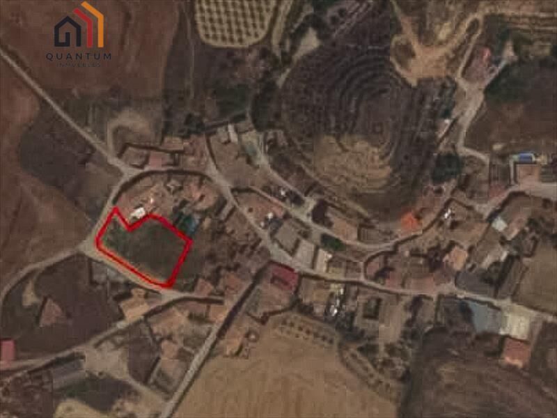 Suelo urbano en Velillas - Angüés (Huesca) — Foto 1