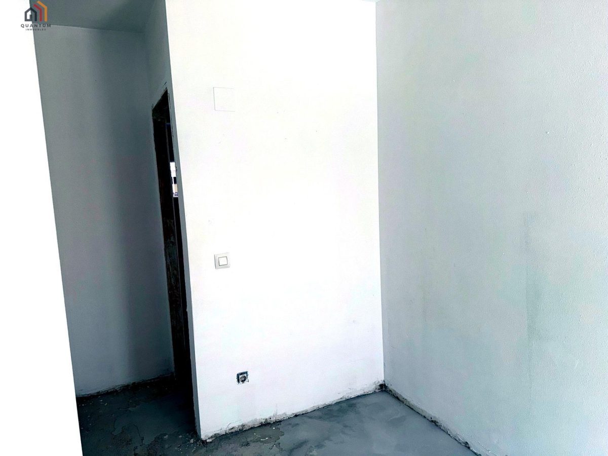 PISO CALLE ORENSE — Foto 13