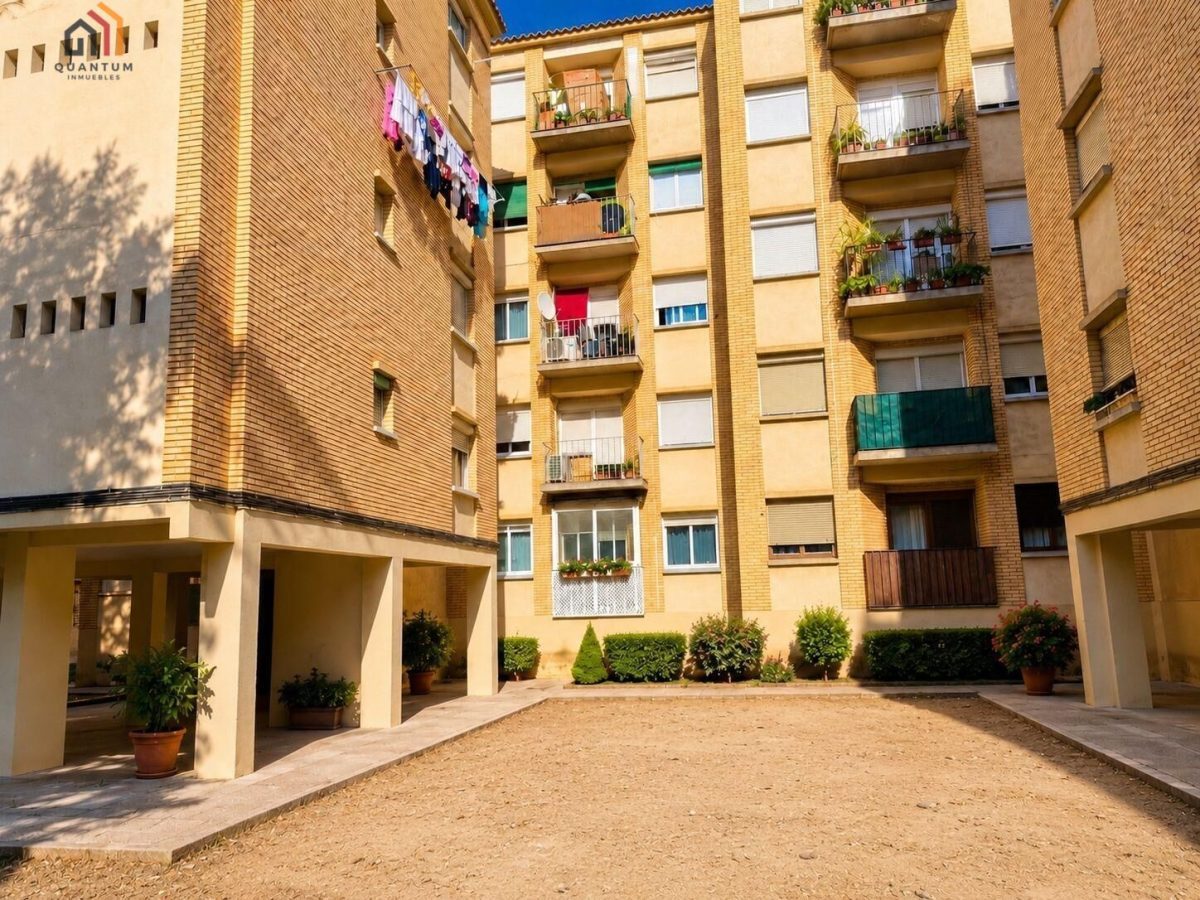PISO EN CALLE GIBRALTAR — Foto 1