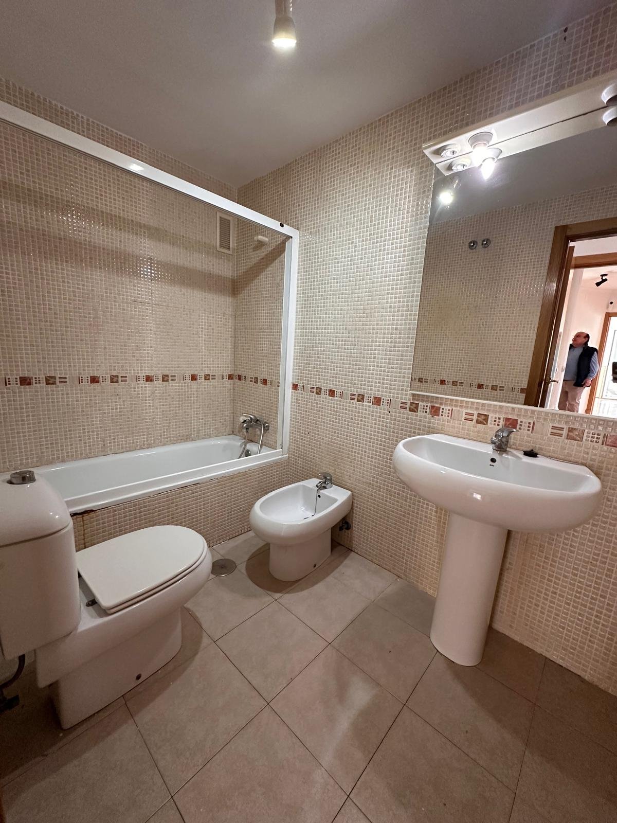 Venta Piso Zona con todos los servicios Garaje incluido — Foto 13